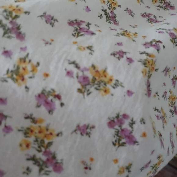 Lucky Brand White Floral Blouse LARGE - Picture 3 of 5